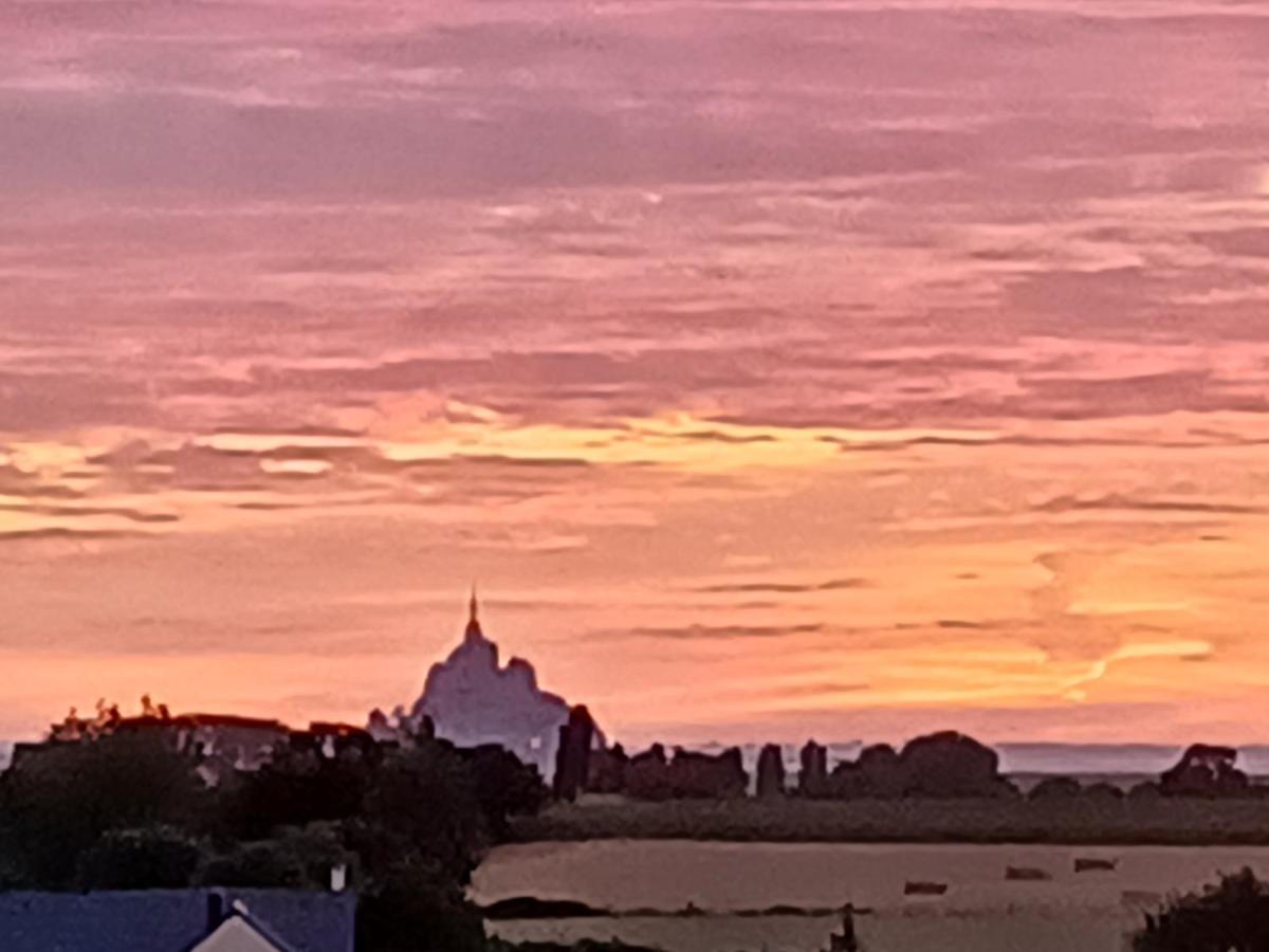 Appartement Lu'Ermael Avec Vue Mont Saint Michel Courtils Eksteriør billede